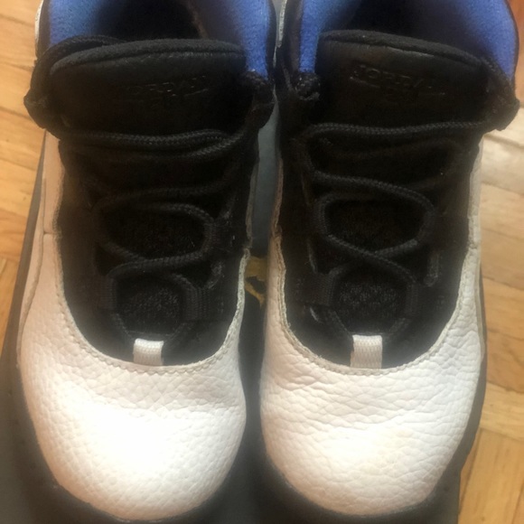 Toddlers Retro Jordan - Picture 4 of 5